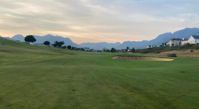 Апартаменты Golfers View @ Kingswood Golf Estate