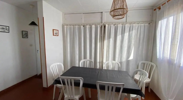 Appartement Port Barcarès, 3 pièces, 6 personnes - FR-1-81-273, Book Lejlighed Hoteller i Corbières med parkering, Parkering
