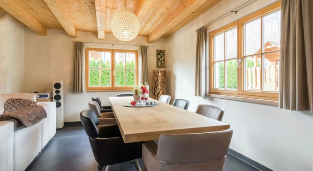Chalet in Piesendorf with Sauna, Hot Tub, Pool, Whirlpool, Забронировать Шале Отели Пизендорф с бассейном, рядом с Ubungslift Nagelköpfel 1, Бассейн