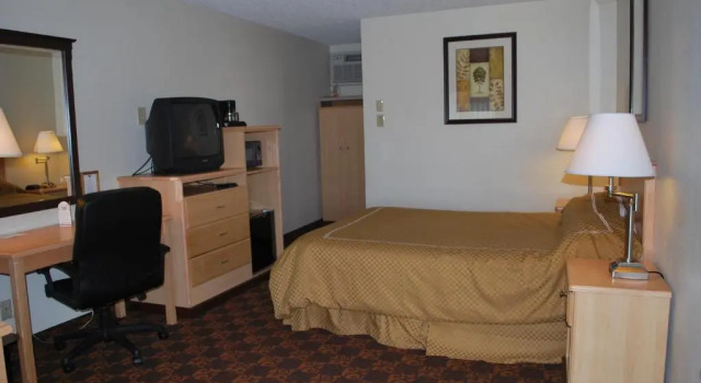 Номер Days Inn by Wyndham Black Bear