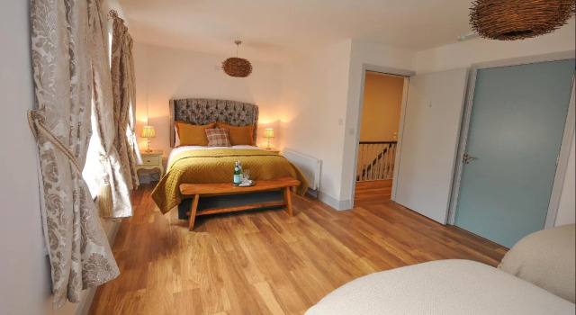 Lodge at The Old Barracks, Prenota Affittacamere Athenry 