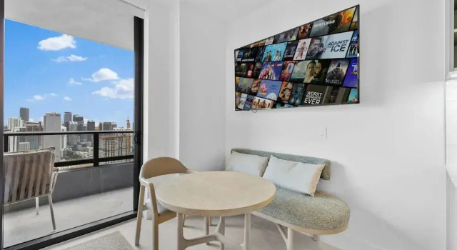 Люкс Luxury Luxury Downtown Condos with City Views