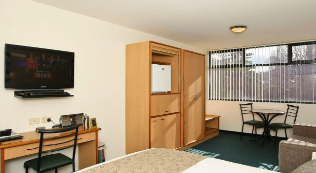 Двухместный номер Standard 429 Apartments & Suites