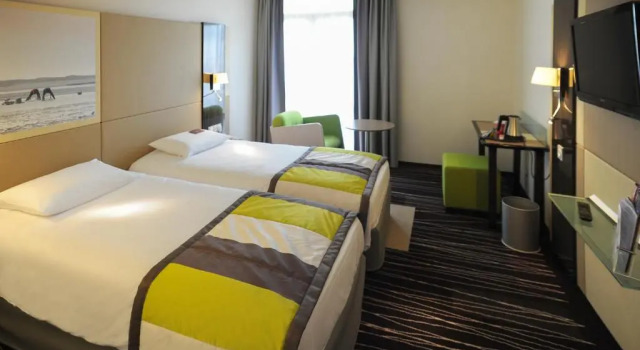 Двухместный номер Standard с балконом Mercure Granville Le Grand Large