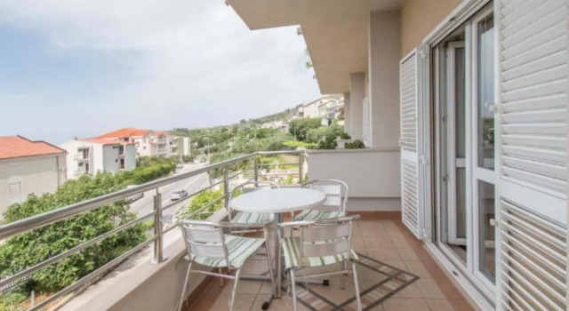 Апартаменты c 1 комнатой с балконом и с видом на море Apartments Antonio