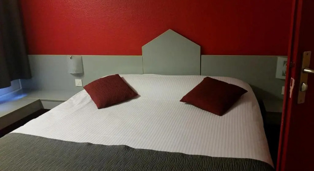 Двухместный номер Standard с красивым видом из окна Brit Hotel Sarreguemines
