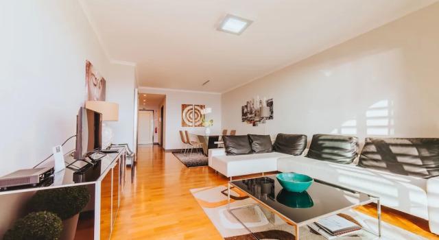 Апартаменты Luxury Oceanside Terrace Apartment by Holiday Rental Management