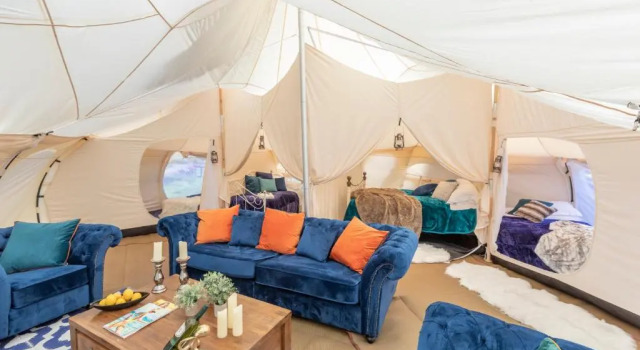 8-bed Lotus Belle Mahal Tent in The Wye Valley, Varaa Leirintäalue Telttailu ja glamping kohteessa Merseyside, Leirintäalue