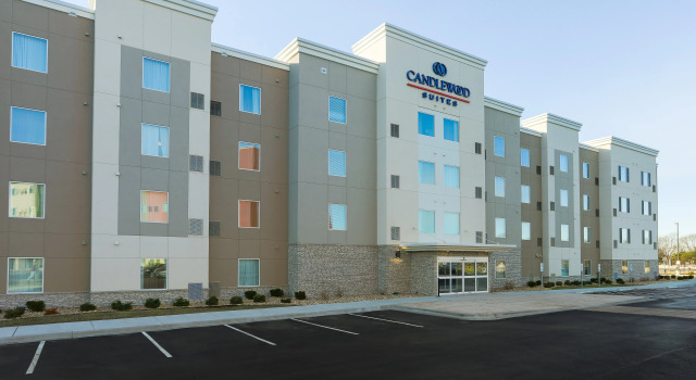 Candlewood Suites Lenexa - Overland Park Area