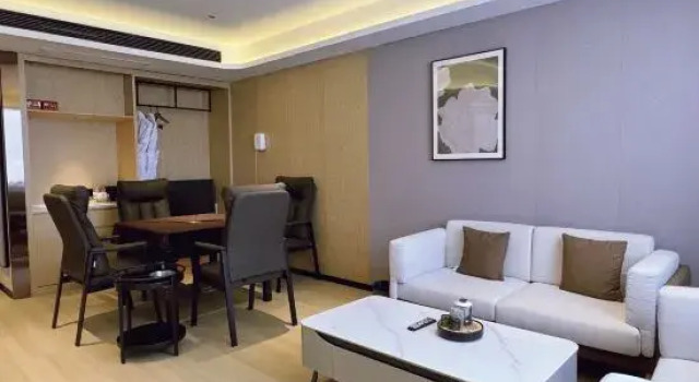 Люкс Superior Country Inn & Suites by Radisson Hotel (Yuncheng Xinghe Square)