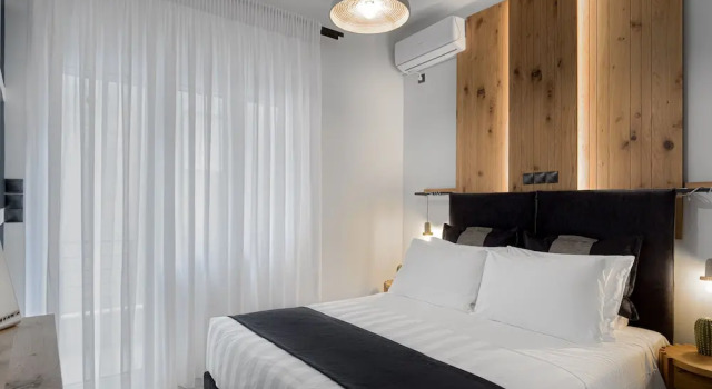 Acropolis Deluxe Apartment