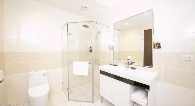 Трёхместный номер Standard Sunseed International Villa Hotel