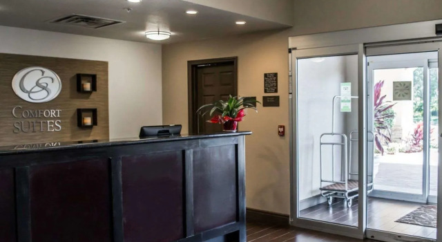 Comfort Suites Clearwater - Dunedin