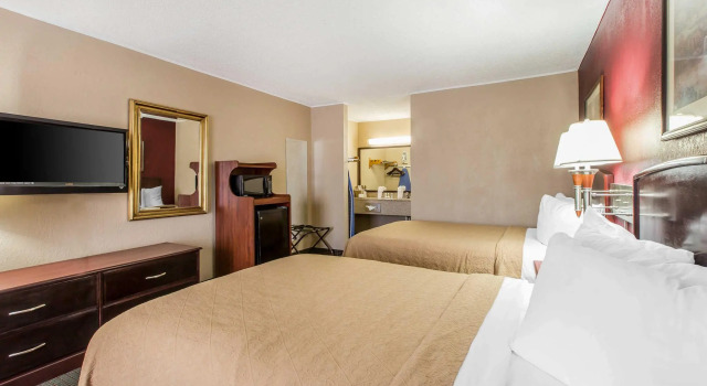 Четырёхместный номер Standard Quality Inn Tifton