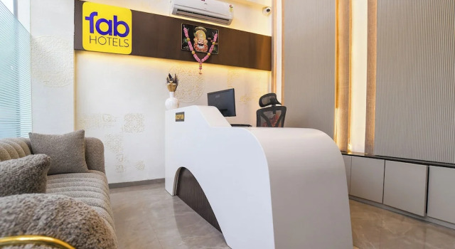 Fabhotel Raj Villa I