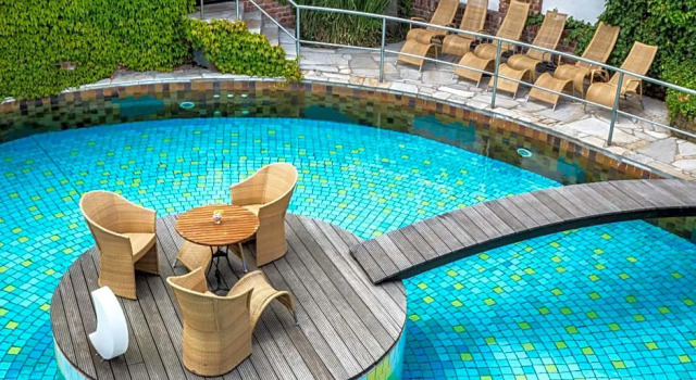 Номер Standard с видом на бассейн Hotel Land Gut Höhne
