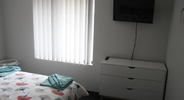 Warnbro Beach Family Accommodation, Prenota Hotel Rockingham Perth Region