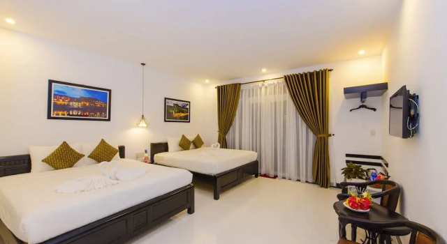 Семейный номер Standard с балконом Hoi An Sunny Pool Villa