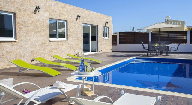 Villa Protaras Villa Hollywood