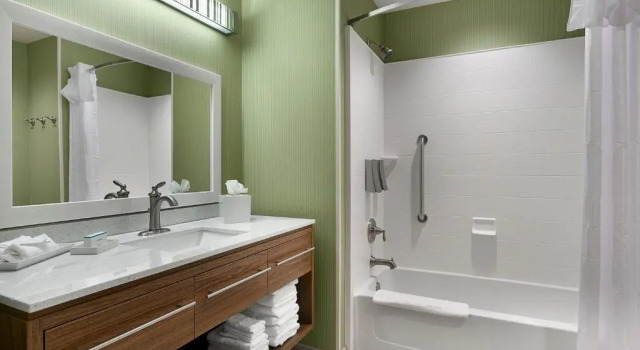 Четырёхместный номер Standard Home2 Suites by Hilton Greenville Airport