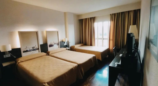 Трёхместный номер Standard Hotel Santa Cecilia