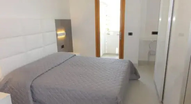Апартаменты Very Comfortable Seafront Apartment