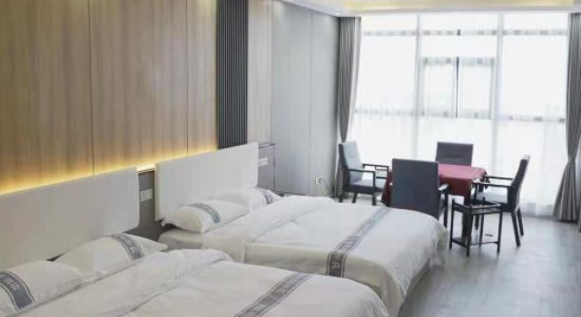 Люкс Suining Yunman Holiday Hotel