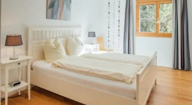 Heidi-Immo Survesta A2, Book Hotel Flims 
