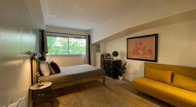 Villa Montmartre 4P-Sacré Cœur, Забронировать Отель Отели Парижа с парковкой, рядом с Порт де Клиньянкур, Парковка