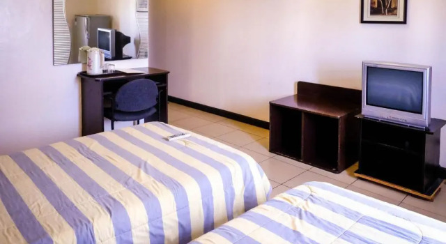 Двухместный номер Deluxe Crowne Garden Hotel