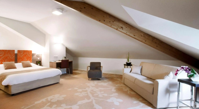 Kyriad Chambery Centre Curial
