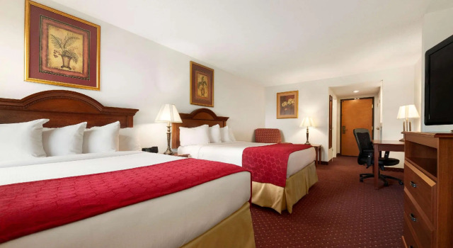 Четырёхместный номер Standard Wingate by Wyndham Parkersburg-Vienna