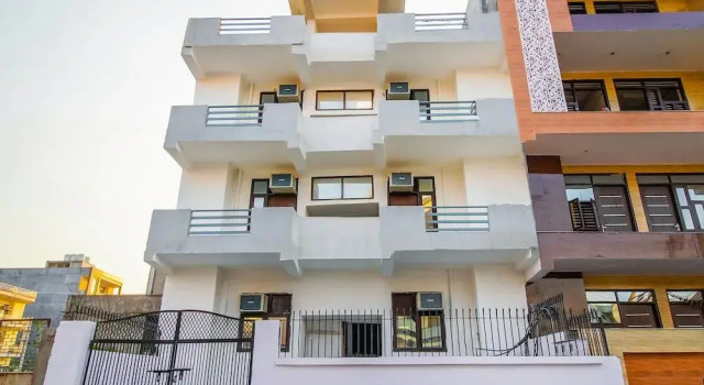 OYO Home 39479 Decent Studio Sehatpur