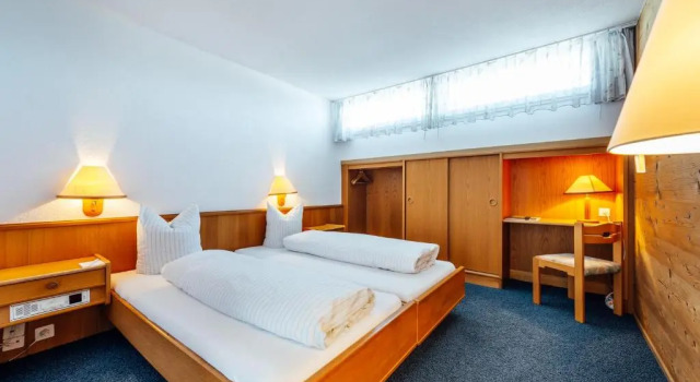 Двухместный номер Economy Hotel-Restaurant Bellevue