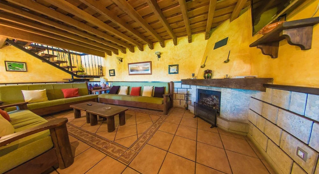Hotel Rural La Noria, Забронировать Отель Сьюдад-Родриго Salamanca Province, рядом с Церковь Св. Петра и Св. Исидоро