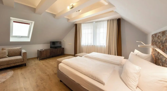 Люкс Пентхаус с балконом Flair Hotel zum Storchen