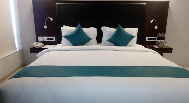 Quality Inn Patria Suites, Rajkot, Rezerwuj Hotel Hotele w Gujarat ze śniadaniem, Śniadanie