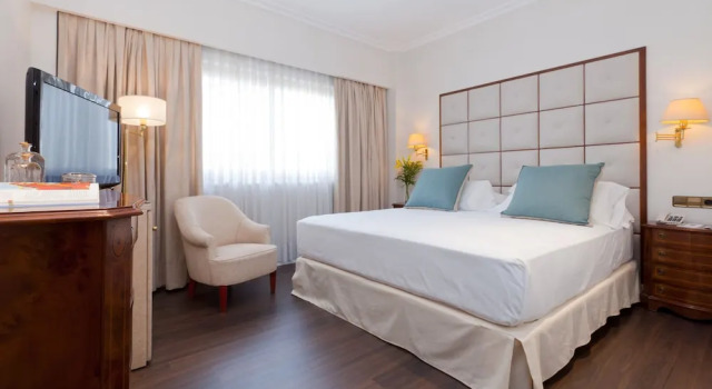 Люкс Hotel Praga