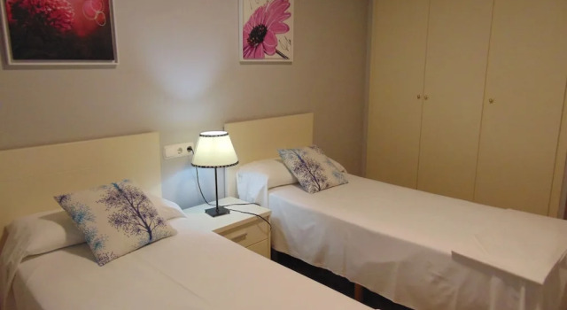 Апартаменты с 2 комнатами с балконом и с частичным видом на море Apartaments Voramar