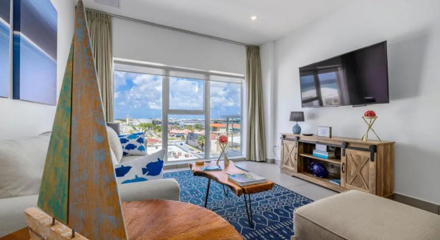 HH-2BStd614 - All shades of Blue OCEANFRONT luxury condo,