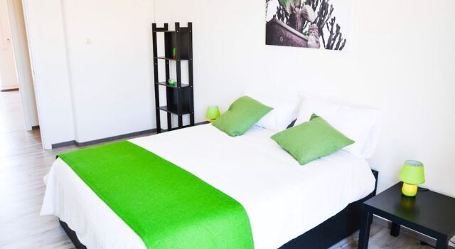 Ficurinia Guest House, Забронировать Гостевой дом Катания Сицилия, рядом с Кафедральный собор Катании