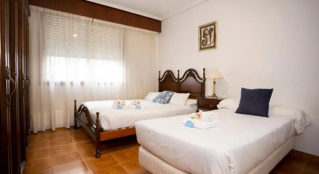 Turistiqa - Piso Carballo Ferrol Vutco01445, Rezerwuj Hotel Ferrol 