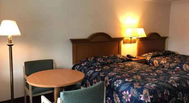 Bayfront Inn