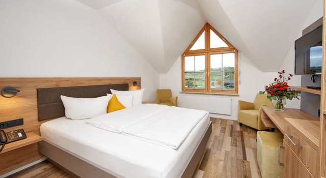 Wo der Hahn kräht, Book Hotel Flein Baden-Württemberg