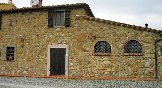 Casale BiancaLuce, Varaa Hotelli Santa Luce Toscana