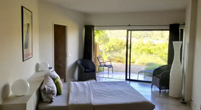 Curnier - Côte d'azur Paradis sur terre et piscine privée Apartment 3, Забронировать Апартаменты/квартира Отели в центре Ла-Гард-Френе, в центре