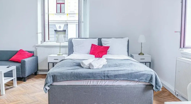 Stylish 2BR Apt Near AKH Easy Center, Prenota Appartamento Vienna Austria
