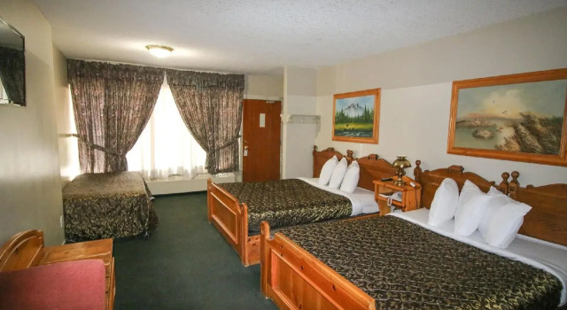 Big Horn Motel, Buchen Sie Motel Dead Man's Flats Alberta