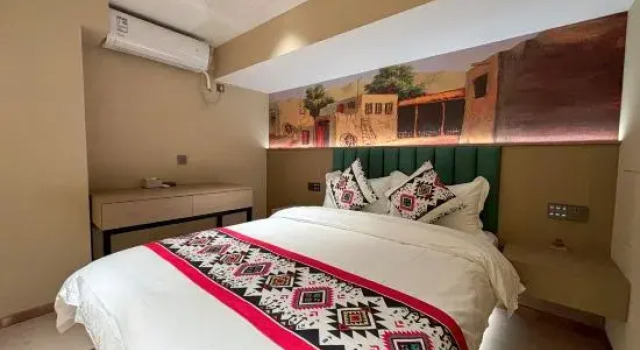 Люкс Comfort Yiran hotel (Kashgar Shenka Avenue Branch)