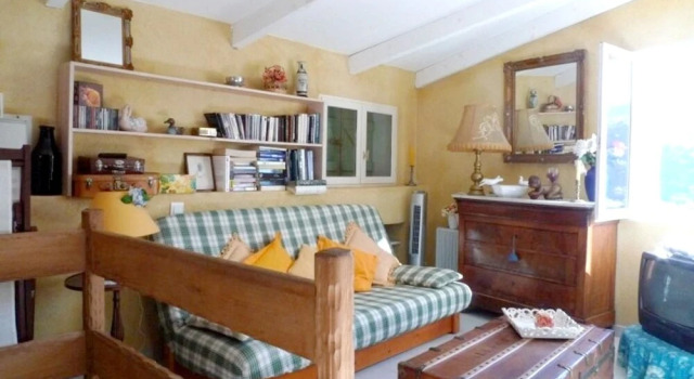 House With 2 Bedrooms in Aregno, With Wonderful City View, Furnished T, Varaa Hotelli  